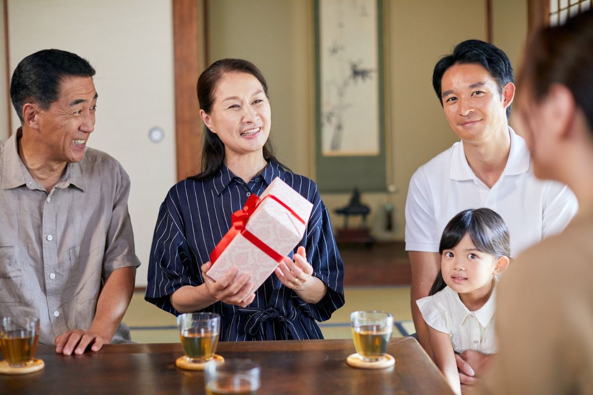 Lý do nên chọn quà Tết sức khỏe cho sếp