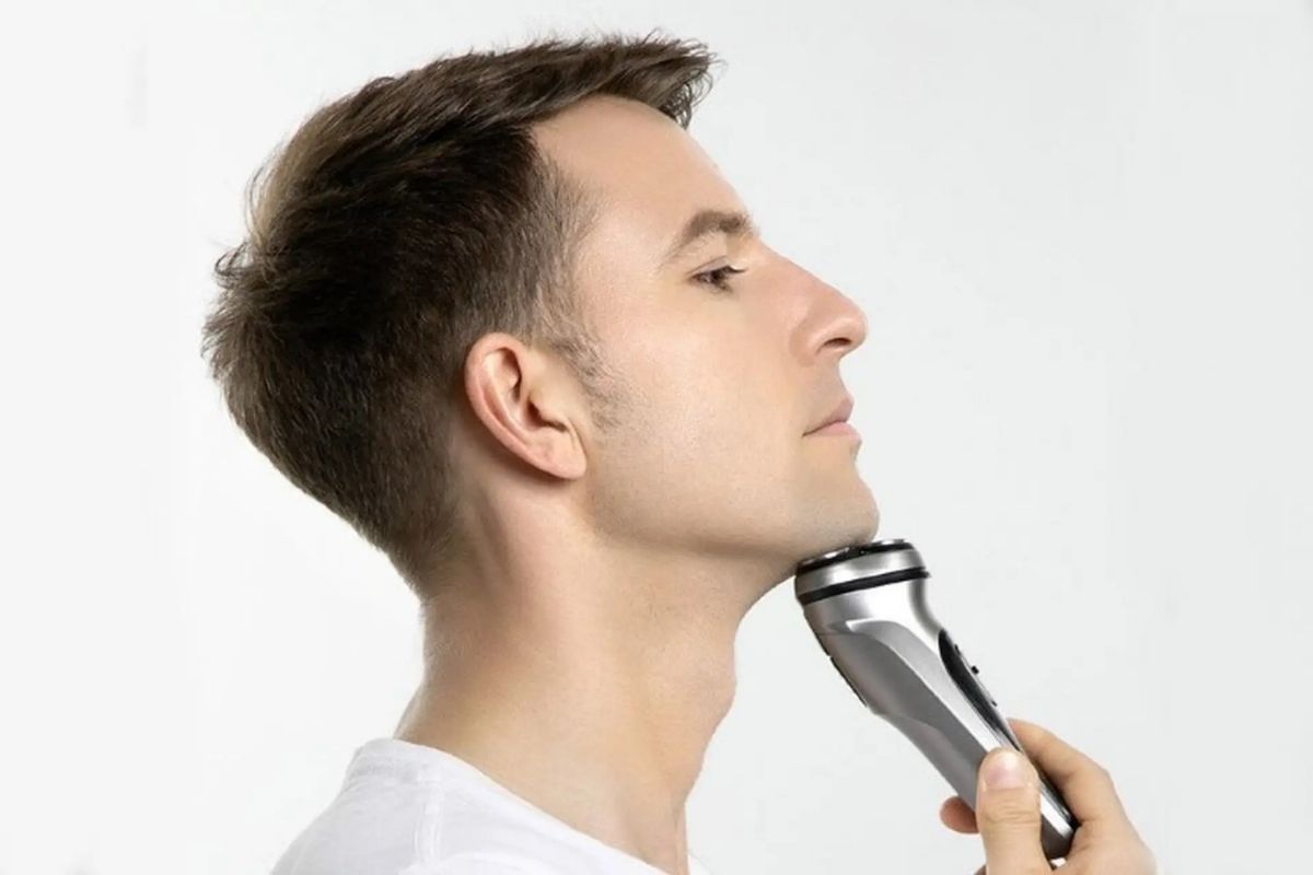 ưu và nhược điểm khi dùng máy cạo râu Enchen