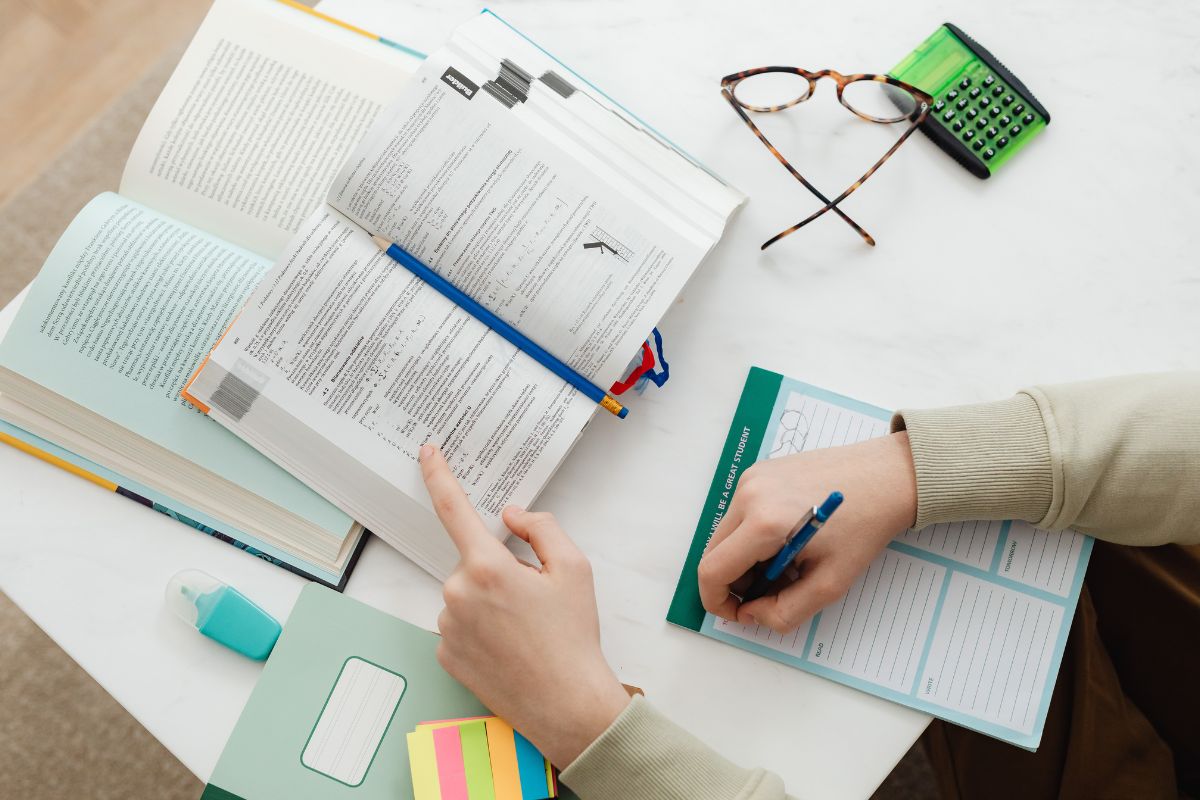 Những lưu ý cần nắm khi dùng AI soạn thảo giáo án