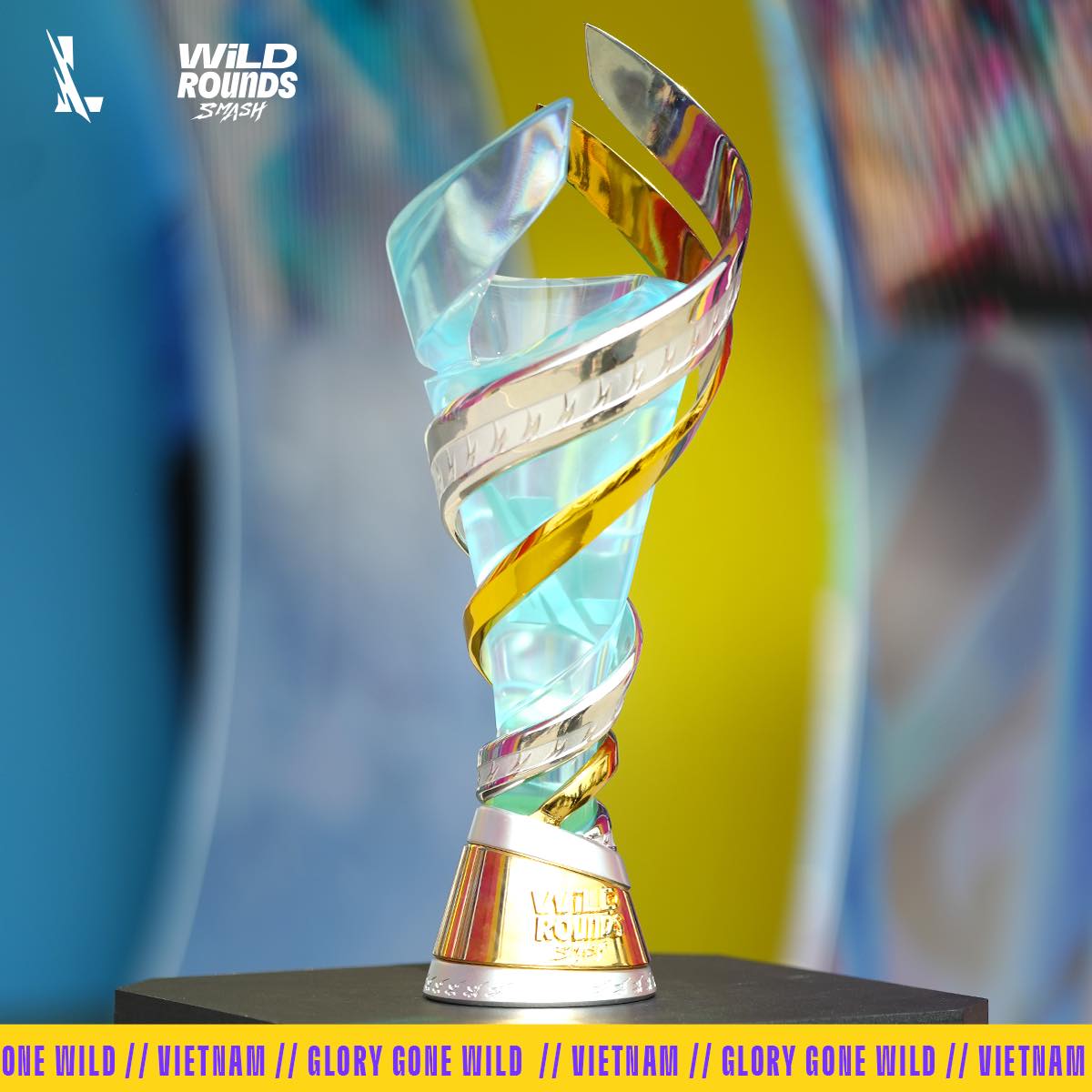 Chiếc cup vô địch Wild Rounds: SMASH 2025