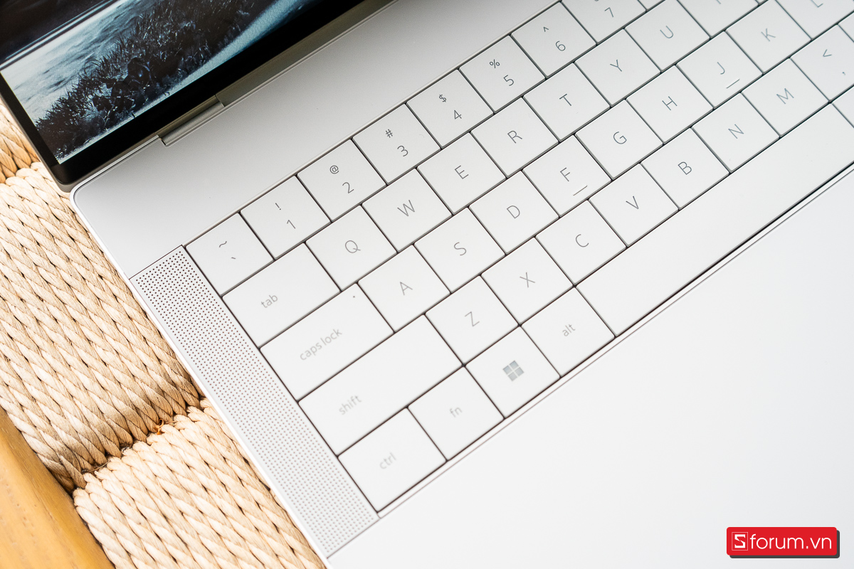 Bàn phím được trang bị trên Dell XPS 14 9440