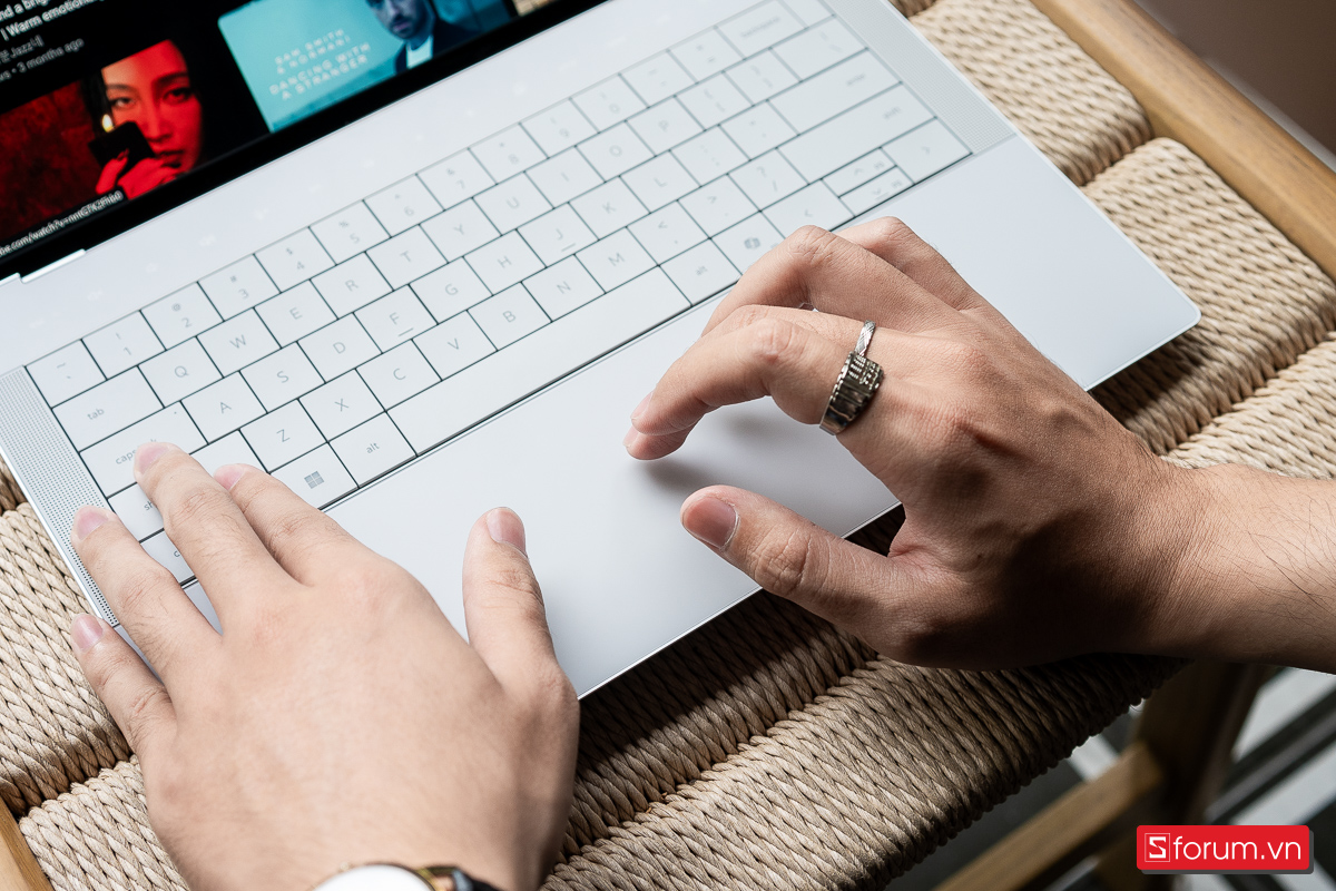 Touchpad được trang bị trên Dell XPS 14 9440