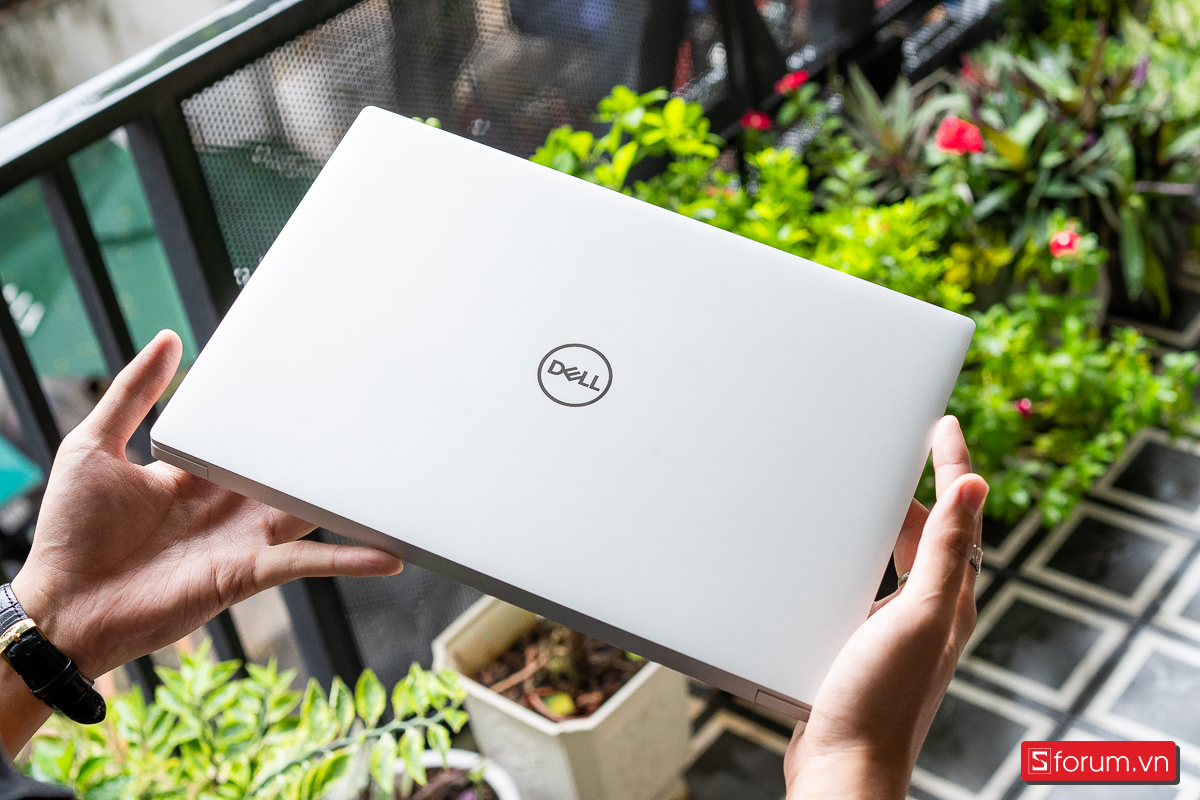Thiết kế của Dell XPS 14 9440