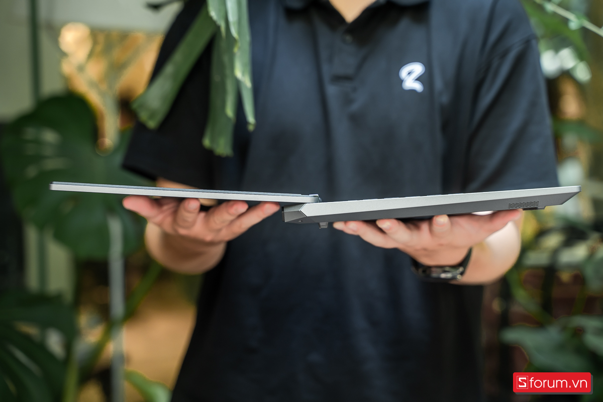 Độ mỏng của Lenovo LOQ 15IAX9