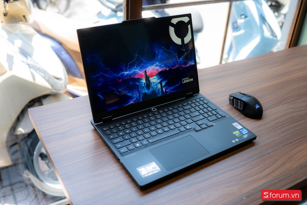 Màn hình trên Lenovo Legion 5 2025