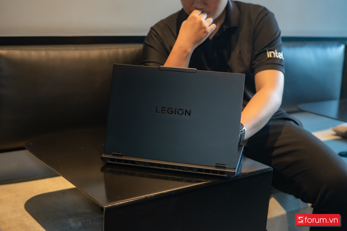 Hệ thống tản nhiệt Lenovo Legion 5 2025
