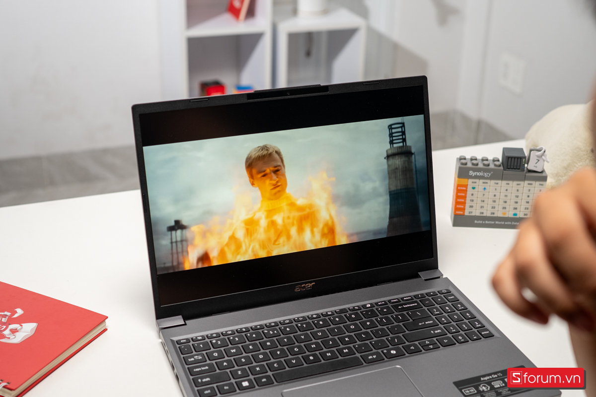 Màn hình được trang bị trên Acer Aspire Go 15