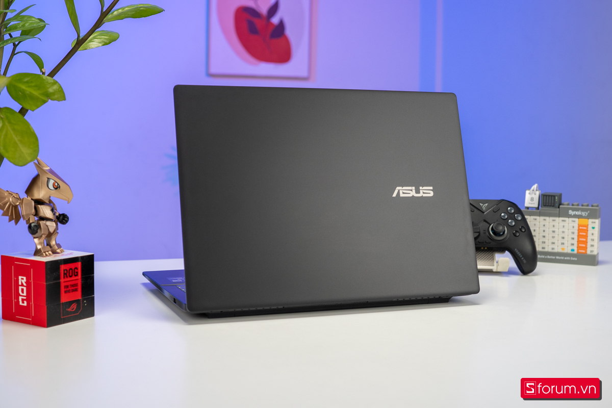 ASUS Gaming V16 ghi điểm với CPU, thiết kế mỏng nhẹ