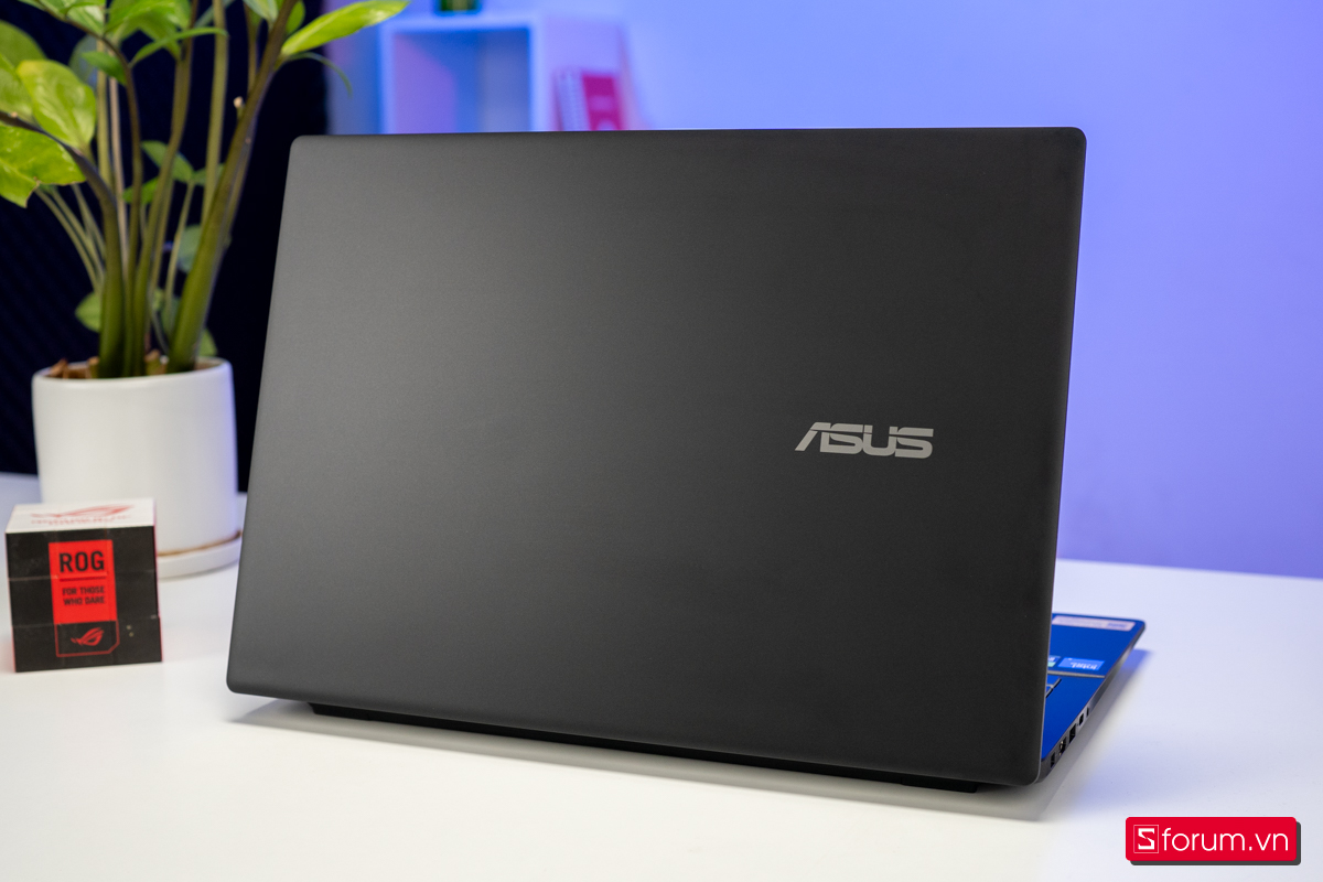 ASUS Gaming V16 V3607VU-RP216W
