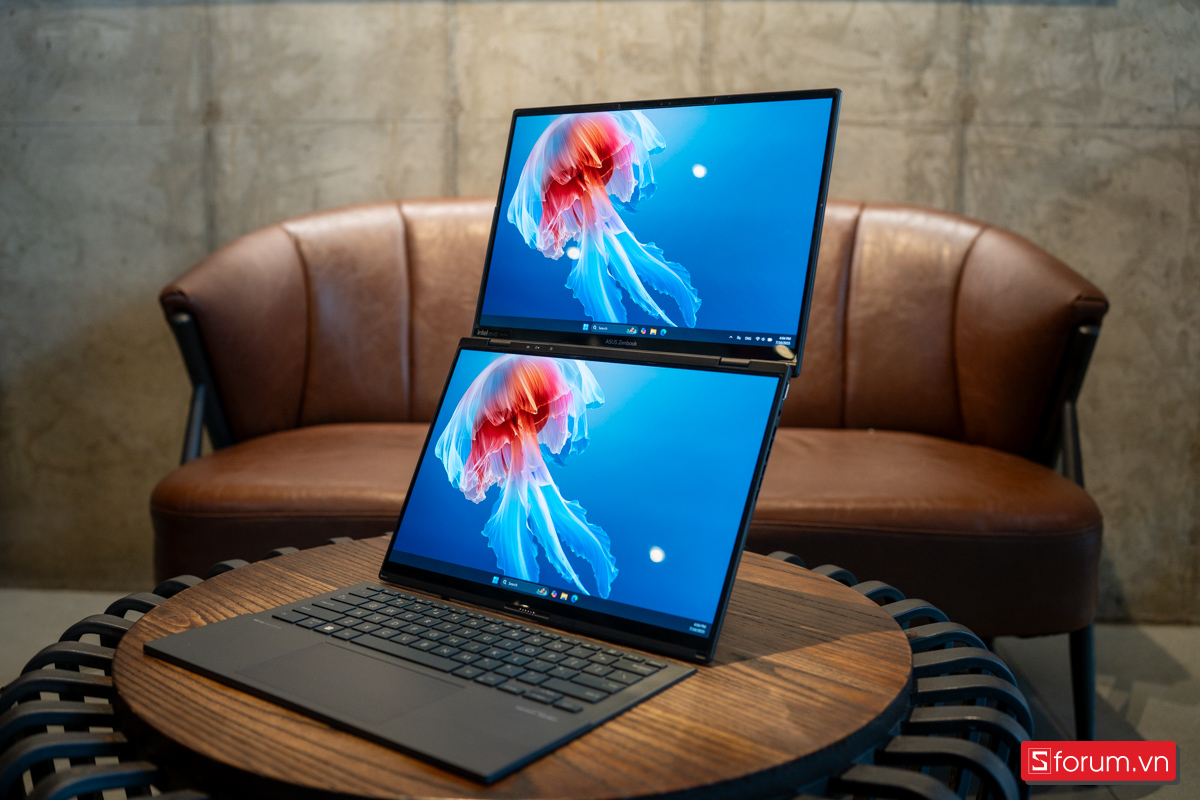 ASUS Zenbook Duo 2024: mẫu laptop hai màn hình đáng cân nhắc nếu bạn đang tìm kiếm sự đổi mới trong trải nghiệm làm việc.