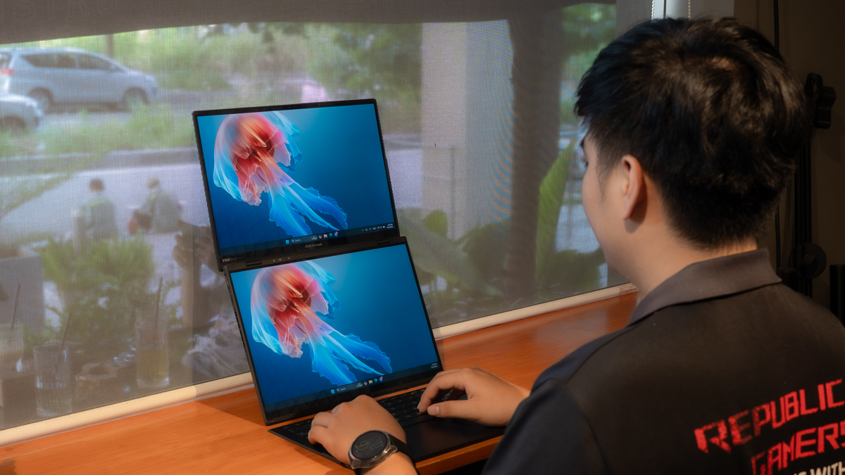 Trải nghiệm 1 năm với ASUS Zenbook Duo 2024: Laptop 2 màn hình OLED tưởng “dị” mà quen không ngờ