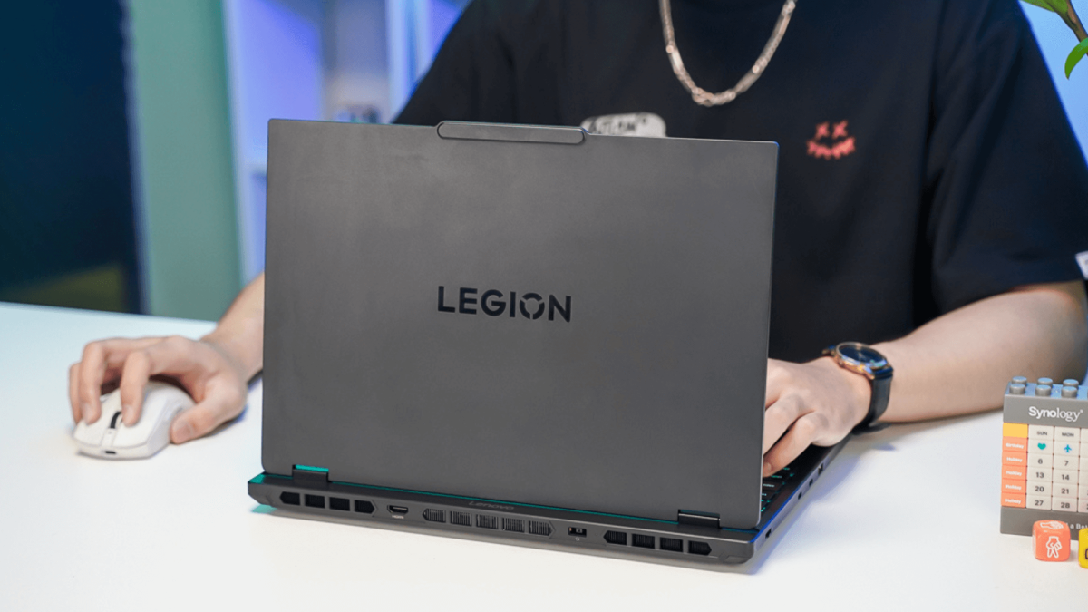Đánh giá hiệu năng Lenovo Legion 5 2025: Ryzen 7 260 và RTX 5050 8GB, cấu hình "dễ chơi" cho sinh viên?