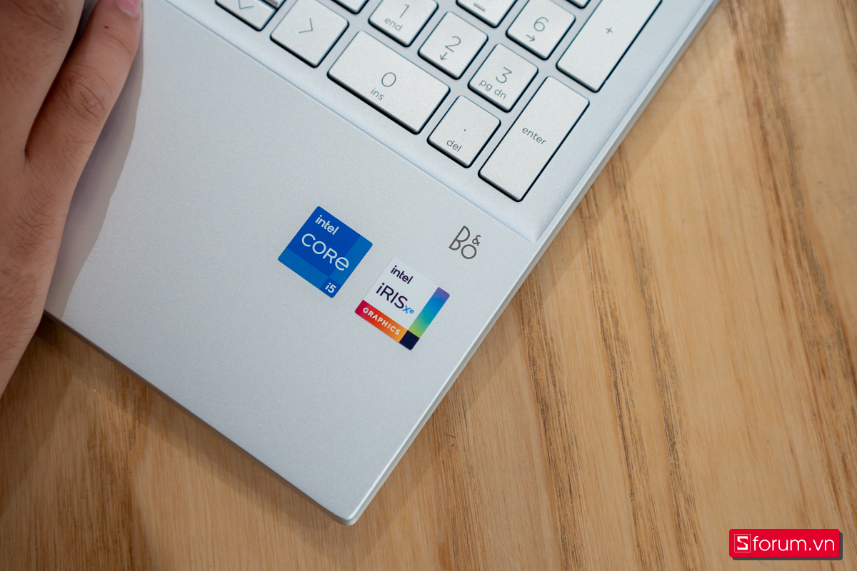 Đánh giá HP Pavilion 15: hệ thống âm thanh sắc nét