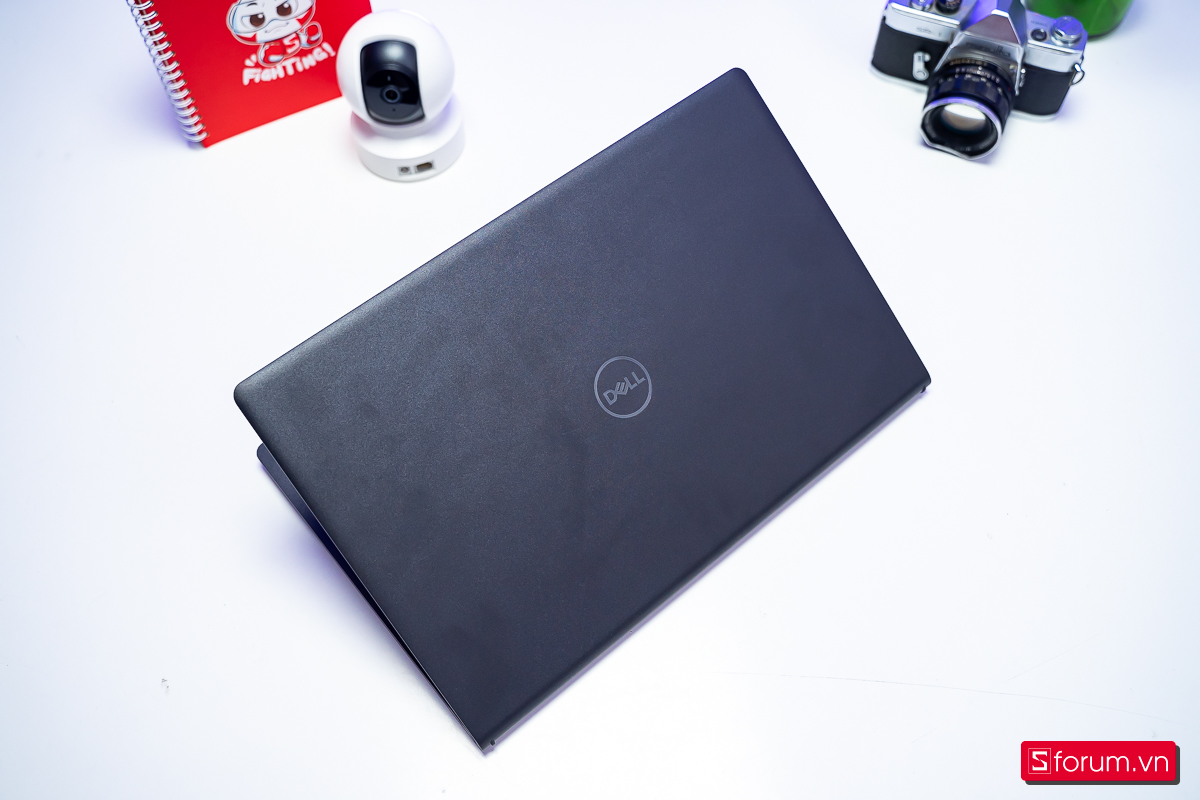 DELL Inspiron 15 3000 series: Bền bỉ và thực dụng