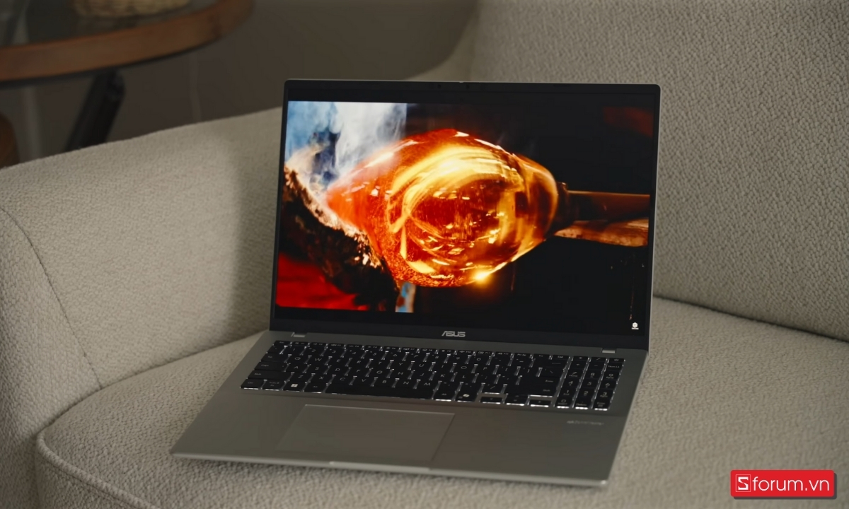 So sánh chi tiết IdeaPad Slim 3 và Vivobook 16: Về màn hình