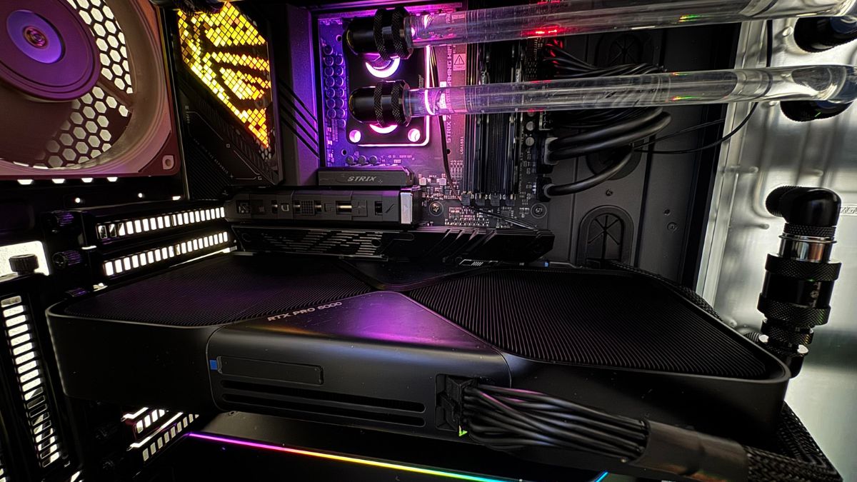 RTX PRO 6000 Workstation phù hợp với cấu hình chạy đơn card