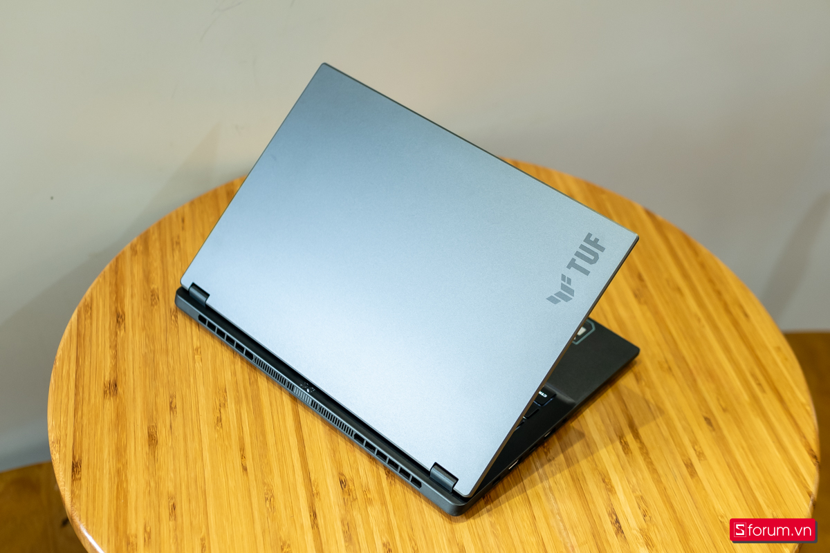 So sánh ASUS TUF A14 2025 và 2024: Nâng cấp nhỏ, khác biệt lớn?