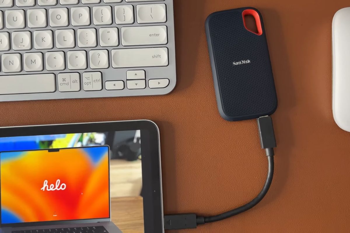 Top thiết bị lưu trữ Sandisk cho học sinh, sinh viên 2026 -Sandisk E61 Extreme V2 SSD
