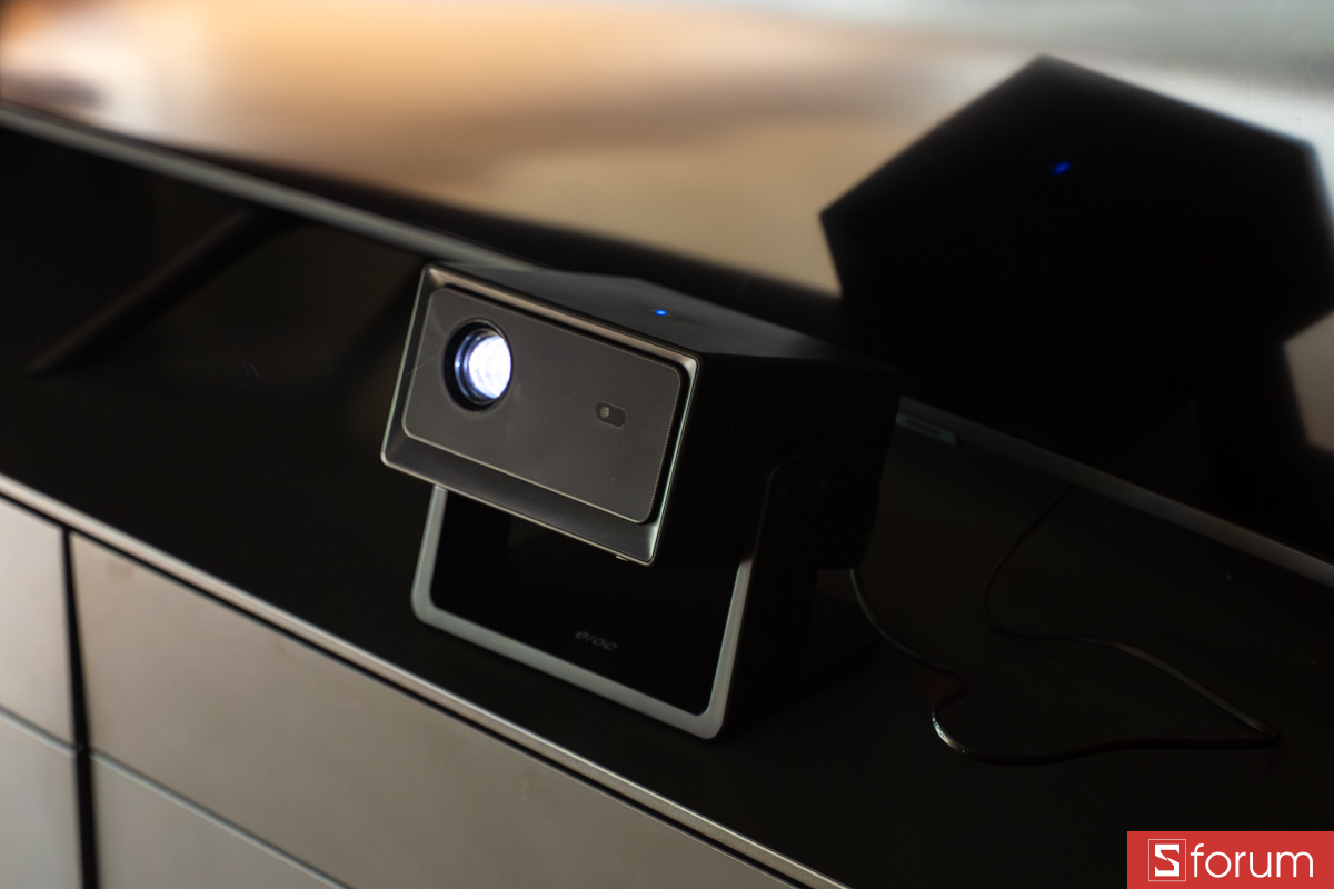 Trên tay Eroc Flip Plus: Các tính năng hỗ trợ