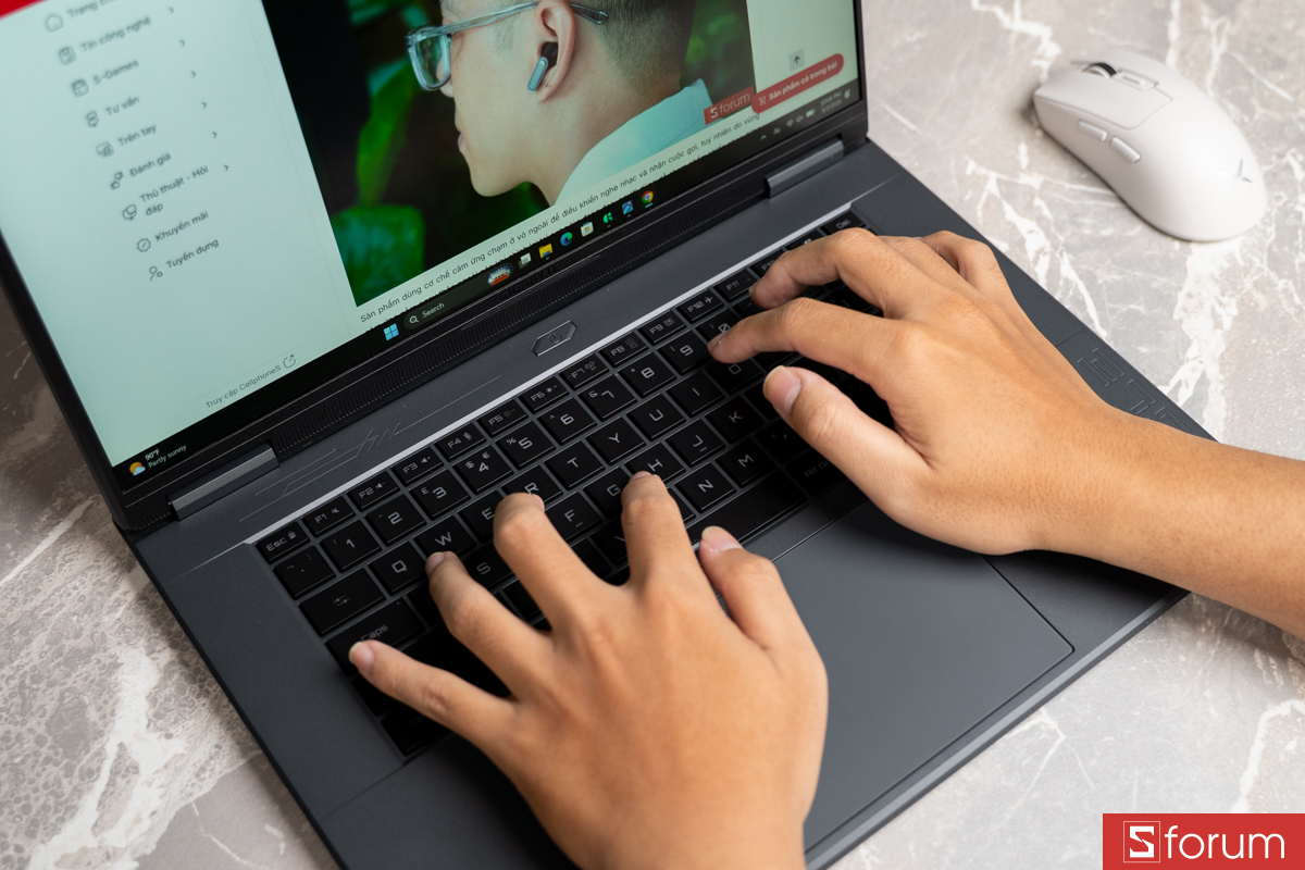 Làm việc trên Gigabyte Eagle GL6J