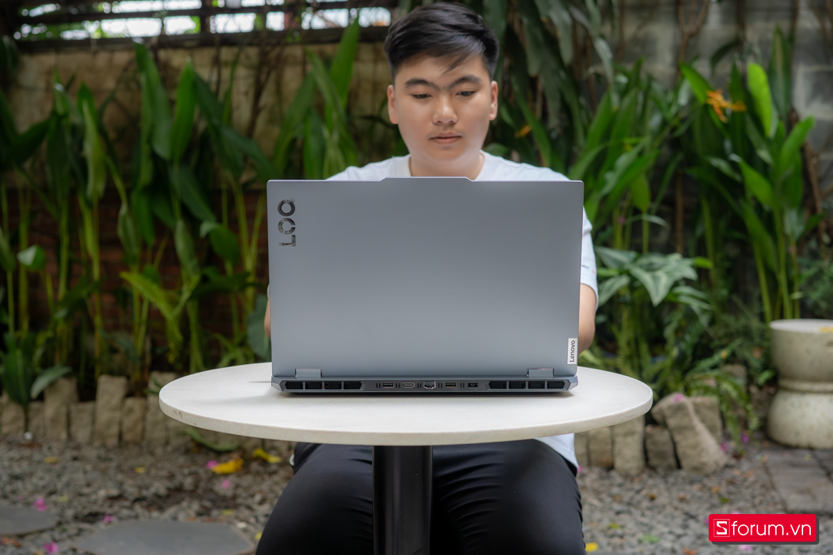 Trên tay Lenovo LOQ 15AHP10 2025: kế thừa và nâng cấp, liệu có tiếp tục giữ vững vị thế?