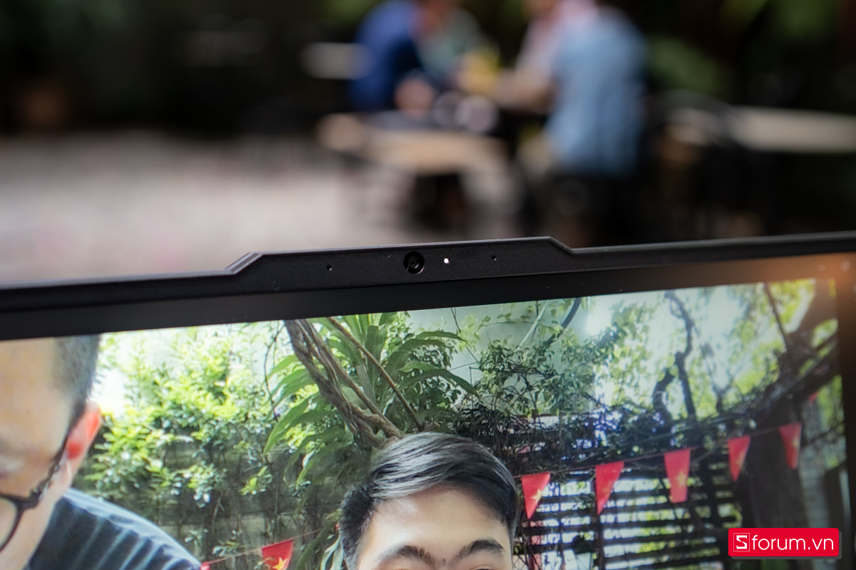 Trên tay Lenovo LOQ 15AHP10 2025: Webcam được trang bị trên LOQ 2025