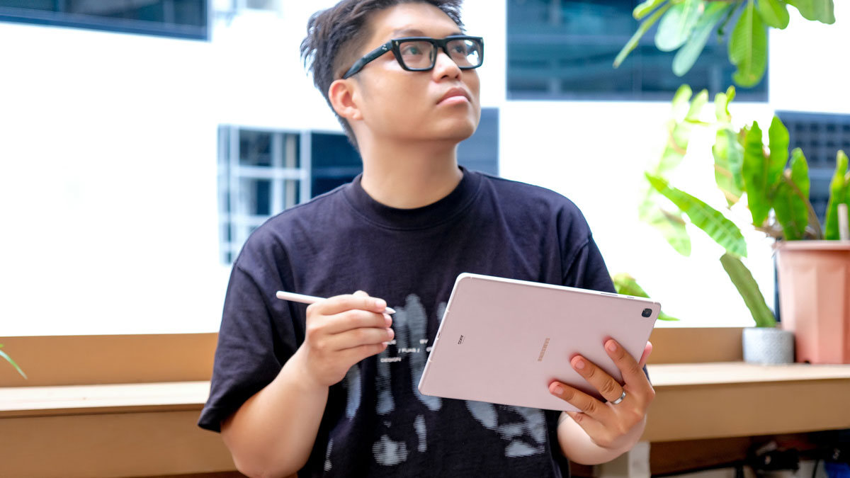 Màn hình lớn hơn smartphone, gọn nhẹ hơn laptop, Galaxy Tab S6 Lite chính là chân ái cho các bạn sinh viên