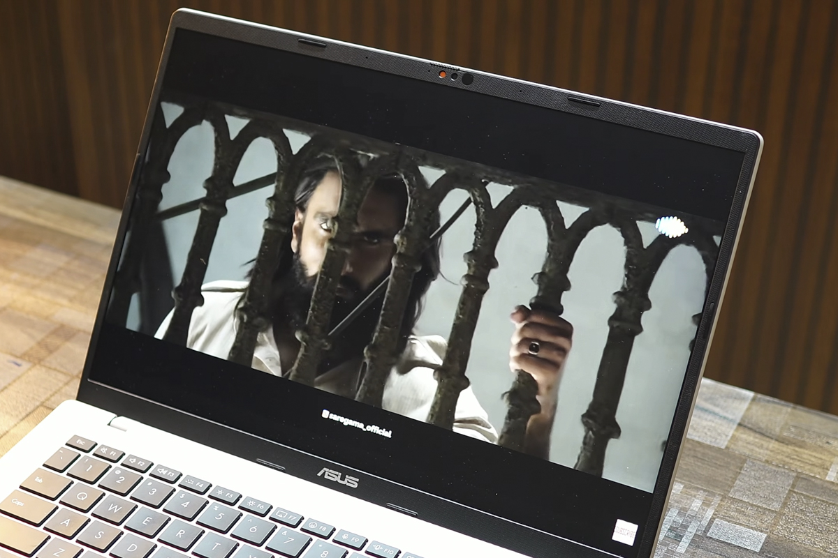 Màn hình ASUS VivoBook 14