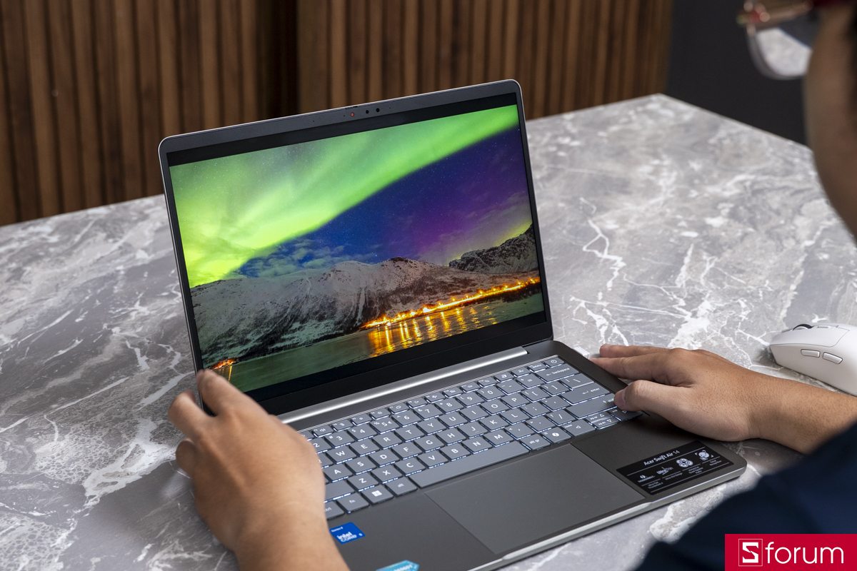 Màn hình của Acer Swift Air 14 có tần số quét cao