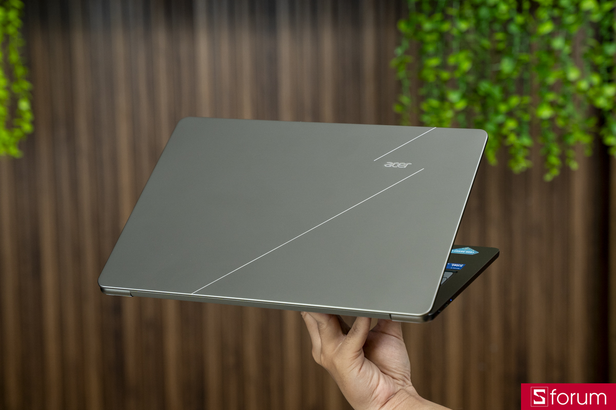 Acer Swift Air 14 nổi bật với thiết kế gọn nhẹ