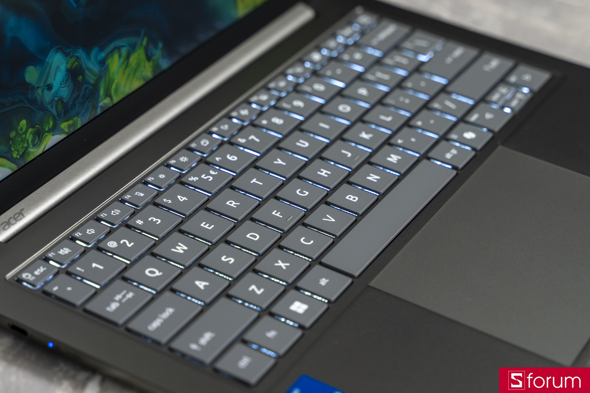 Bàn phím trên Acer Swift Air 14