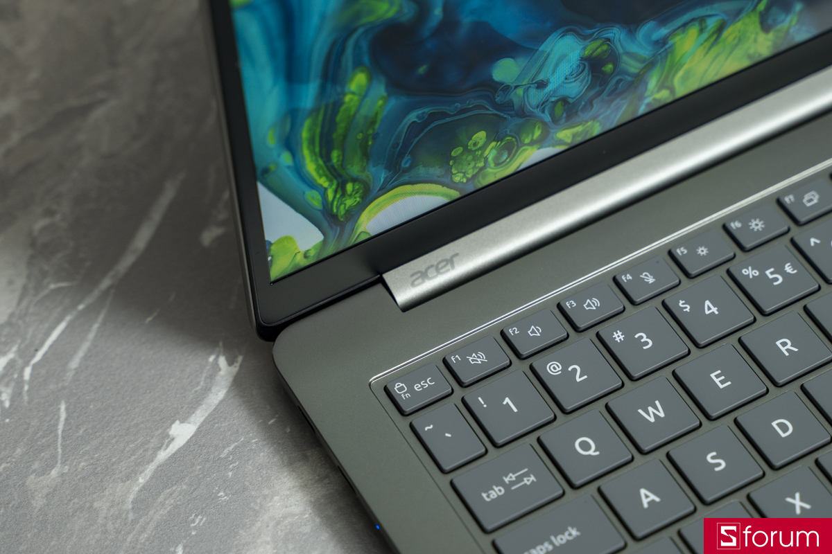 Bàn phím trên Acer Swift Air 14