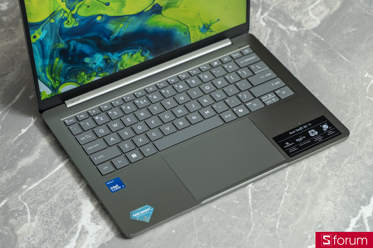 Bàn phím trên Acer Swift Air 14