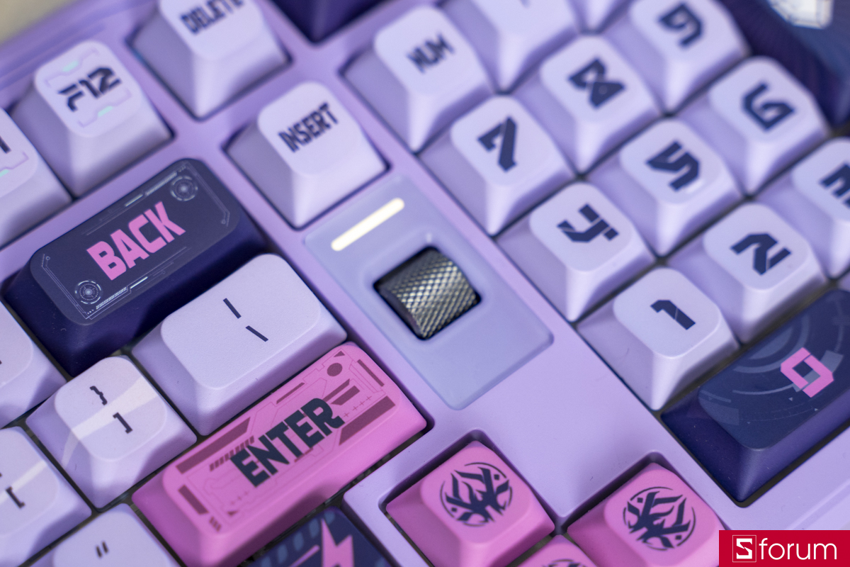 COLORFUL MECH QY98 Pro Purple có chi tiết núm xoay kim loại