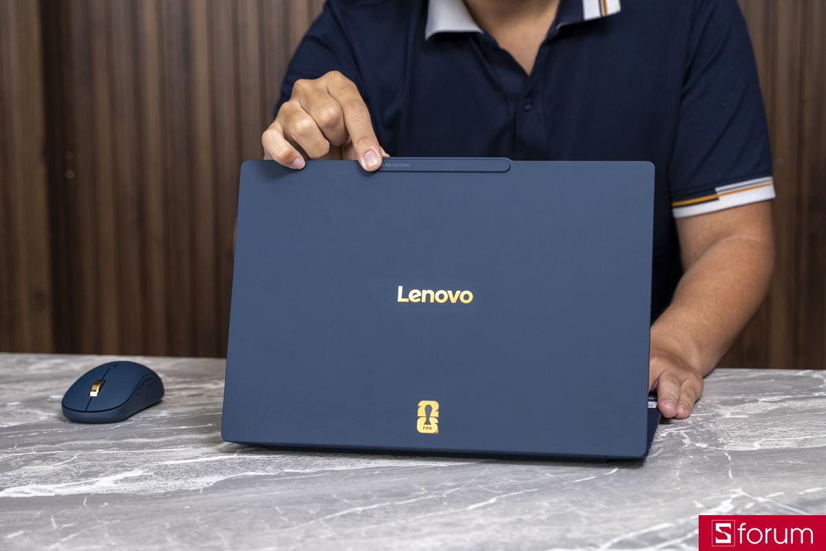 Trải nghiệm Lenovo Yoga Slim Ultra 7 14IPH11 FIFA World Cup 26 Edition