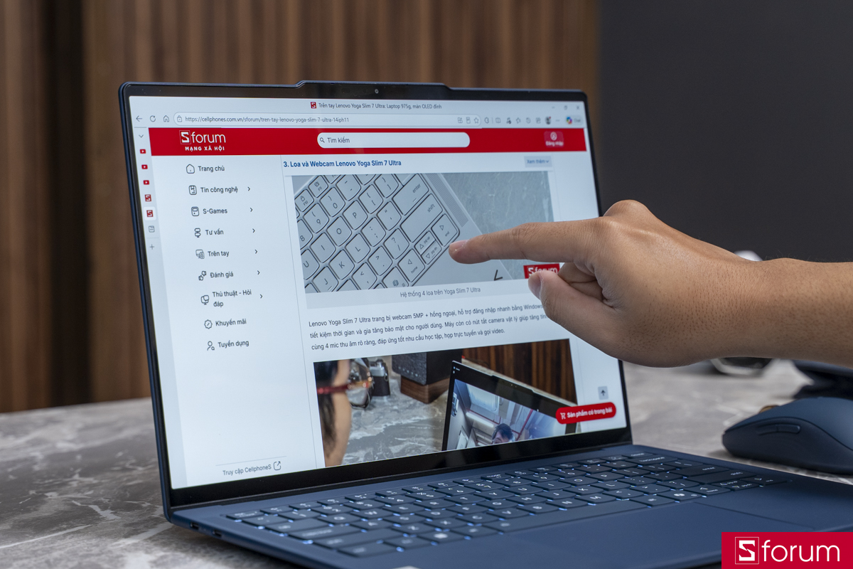 Trải nghiệm Lenovo Yoga Slim Ultra 7 14IPH11 FIFA World Cup 26 Edition