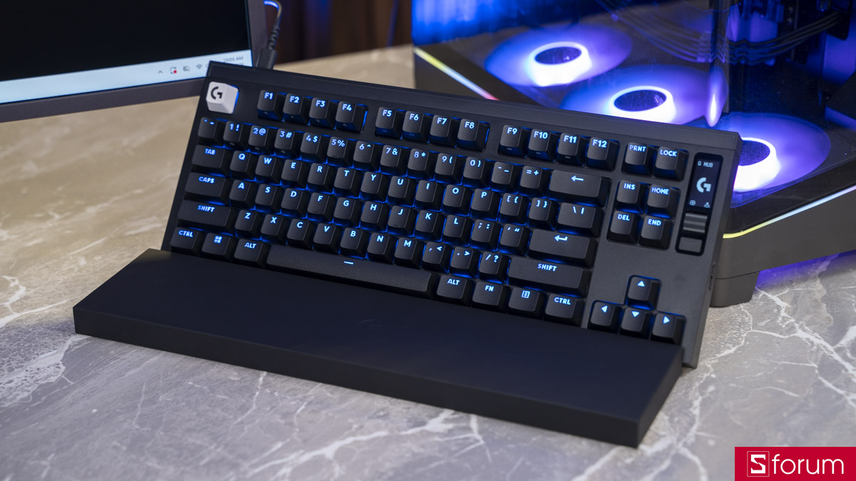 Trên tay Logitech PRO X2 RAPID