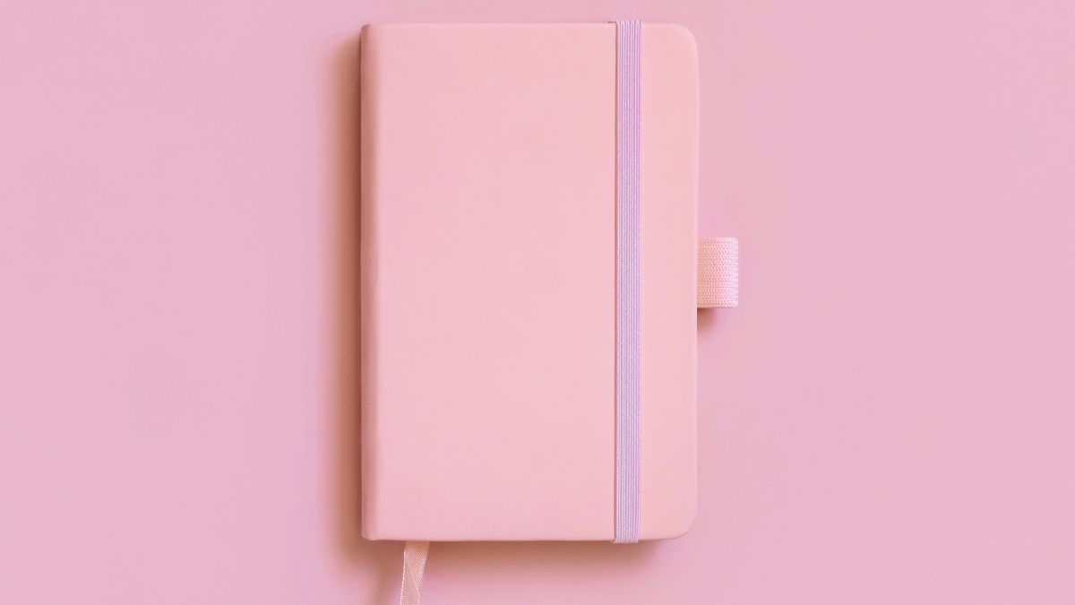 top quà 8/3 cho cô giáo mầm non ý nghĩa nhất sổ tay