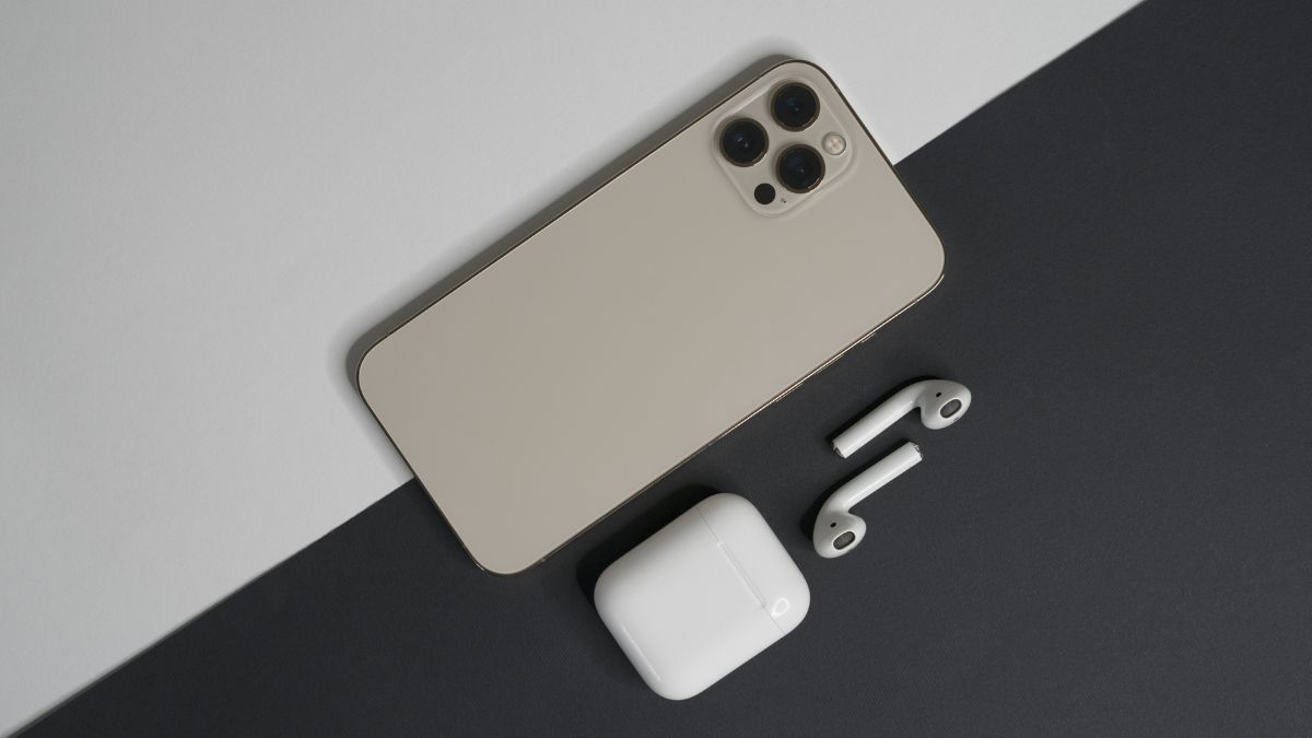 Gợi ý top quà 8/3 cho mẹ chồng khéo léo, ghi điểm nhất điện thoại