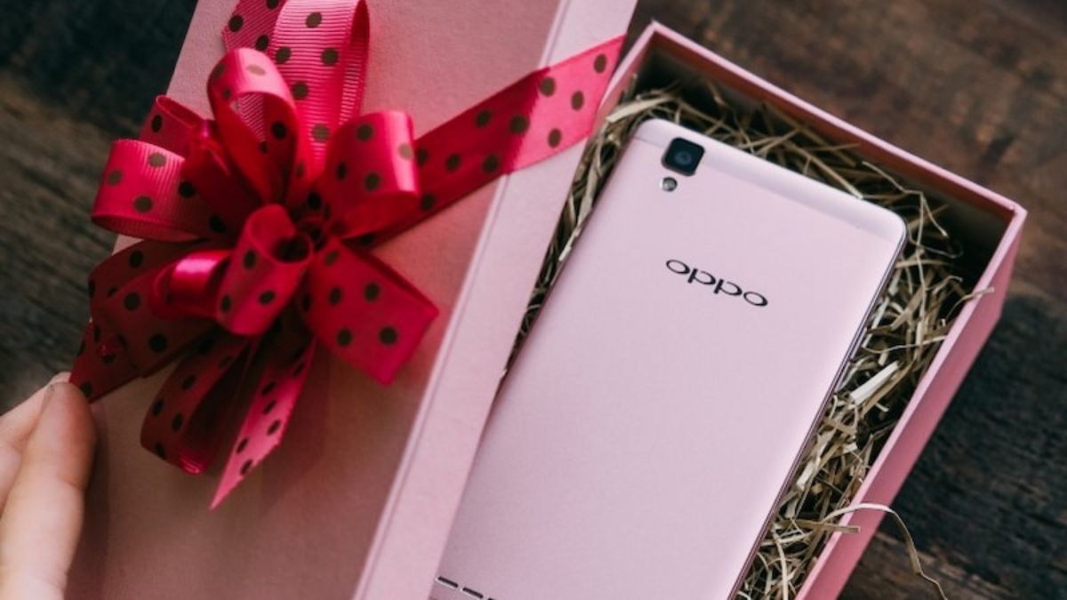 Quà 8/3 cho bạn gái thiết thực