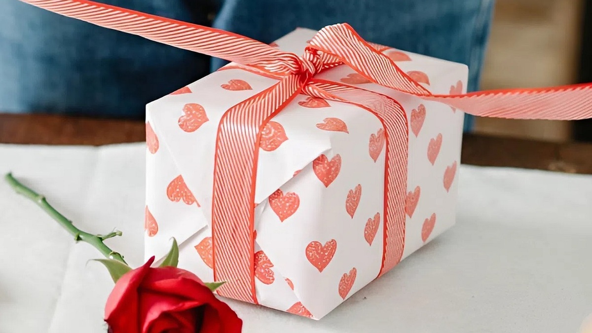 Sai lầm nghiêm trọng cần tránh khi tặng quà 8/3 cho vợ