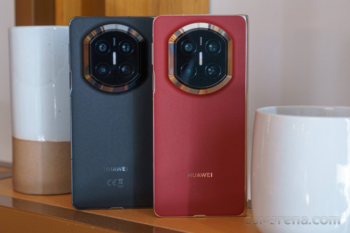 Cận cảnh Huawei Mate X7 với phiên bản mặt lưng da 
