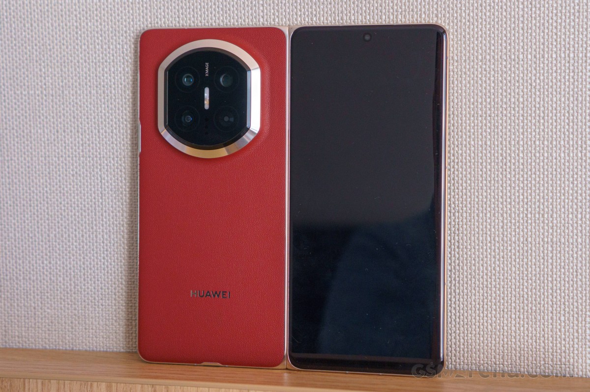 Cận cảnh Huawei Mate X7 được trang bị vi xử lý Kirin 9030 Pro