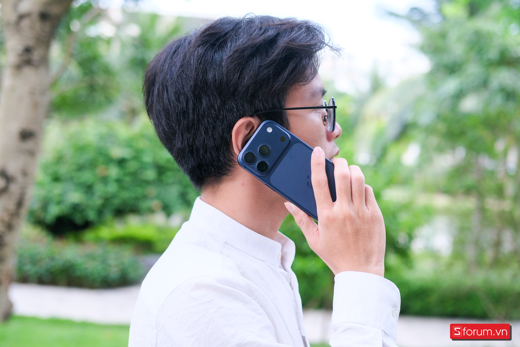 Trên tay iPhone 17 Pro với thời lượng pin được cải thiện đáng kể