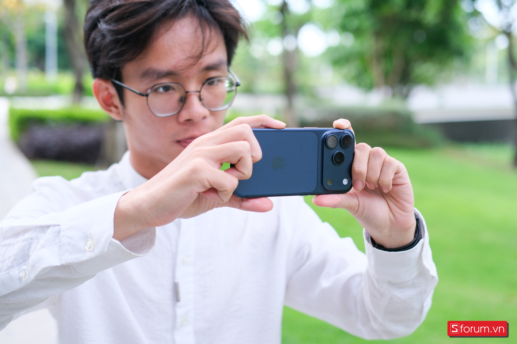 Trên tay iPhone 17 Pro về camera sau