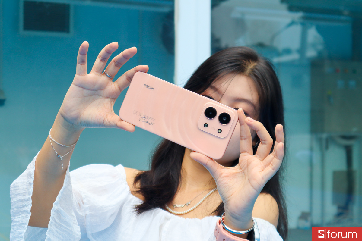 So sánh Xiaomi Redmi 15C vs Samsung A06 5G về ngoại hình