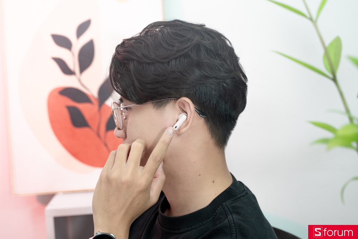 Trên tay Huawei FreeBuds 7i hỗ trợ công nghệ Bluetooth 5.4