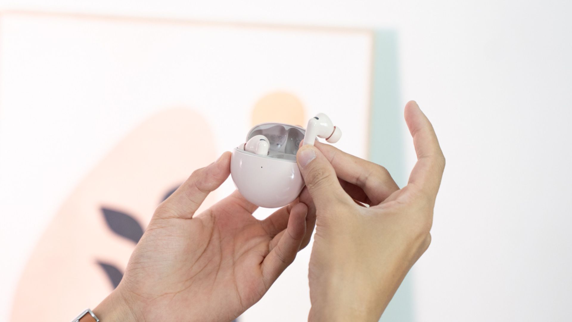 Trên tay Huawei FreeBuds 7i: Chống ồn ANC 4.0 ấn tượng, thiết kế tinh tế, giá 1.7 triệu