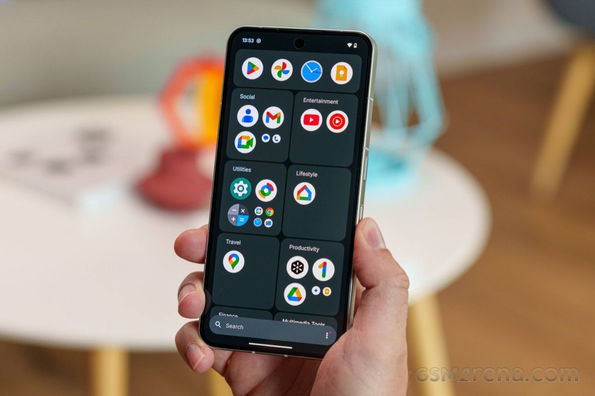 Nothing Phone 3 được trang bị công suất sạc tối đa 65W