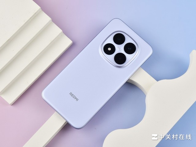 Cận cảnh Redmi Note 15 Pro+ cùng hệ điều hành Android 15